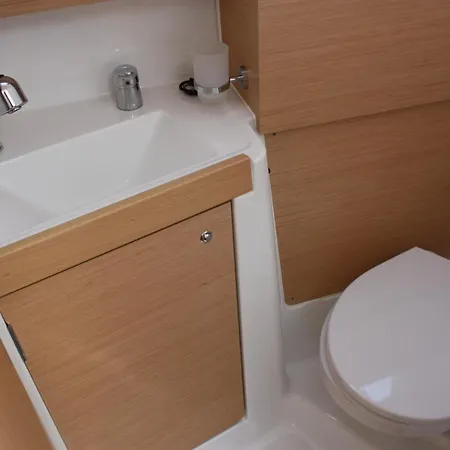 Beneteau Oceanis 35.1- Maya Bay 2